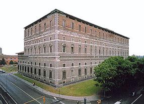 Palazzo Farnese Piacenza.jpg