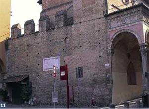 Mura del Mille piazza Verdi